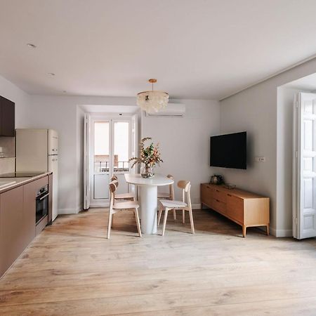 Beautiful Apartment In The Heart Of Мадрид Екстериор снимка