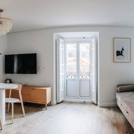 Beautiful Apartment In The Heart Of Мадрид Екстериор снимка