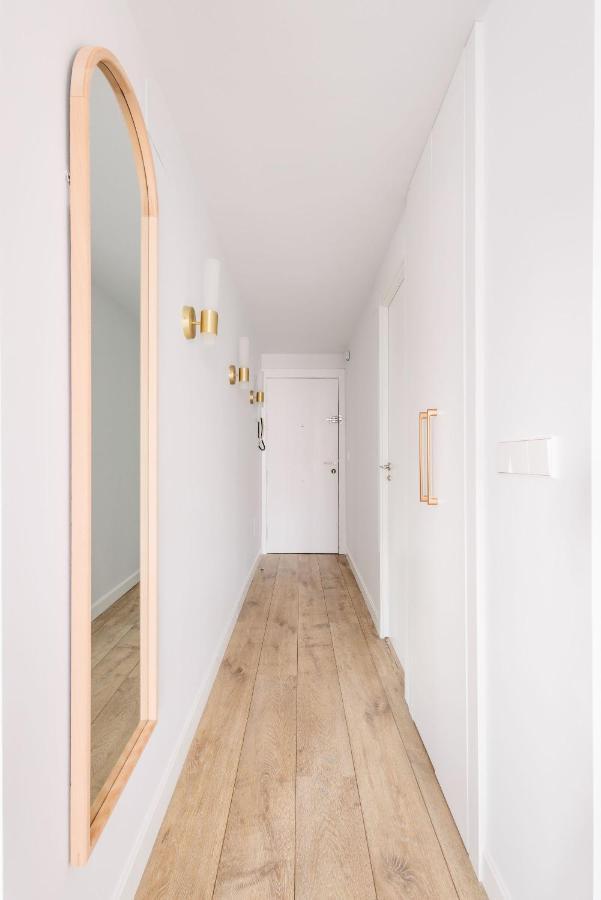 Beautiful Apartment In The Heart Of Мадрид Екстериор снимка