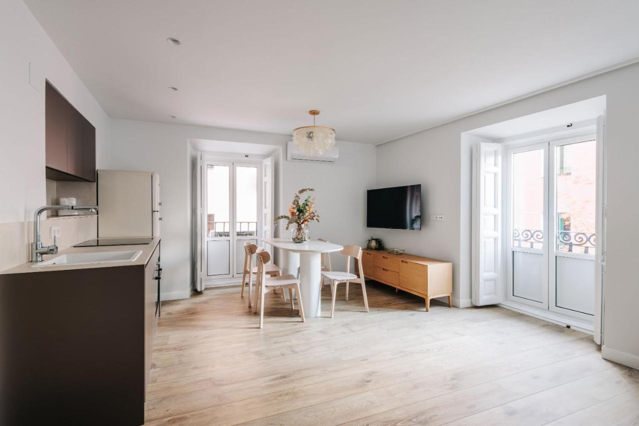 Beautiful Apartment In The Heart Of Мадрид Екстериор снимка